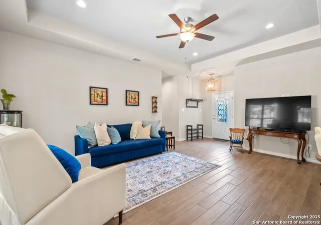 Photo 2 of Sale Pending at 1094 Whispering Hills, Canyon Lake, TX 78133 | MLS# 1916056 | Listing updated on 2026-08-25