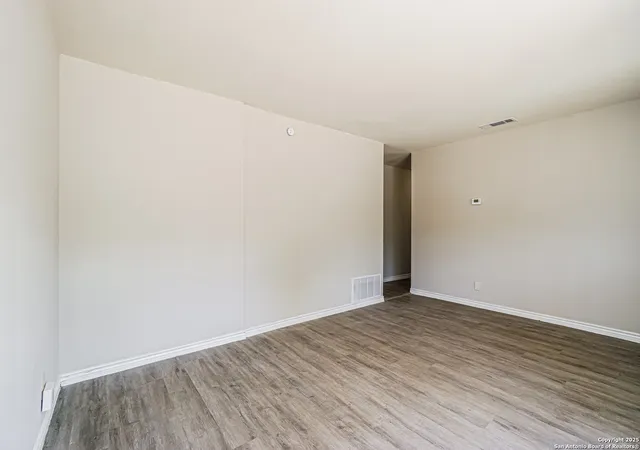 Photo 3 of Sale Pending at 927 H, San Antonio, TX 78220 | MLS# 1916092 | Listing updated on 2025-11-20