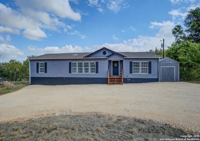 Photo 1 of Sale Pending at 804 County Rd 4511, Hondo, TX 78861 | MLS# 1916103 | Listing updated on 2026-01-06