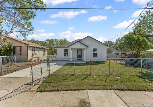 Photo 1 of Sale Pending at 322 Spaatz, San Antonio, TX 78211 | MLS# 1916127 | Listing updated on 2026-01-30
