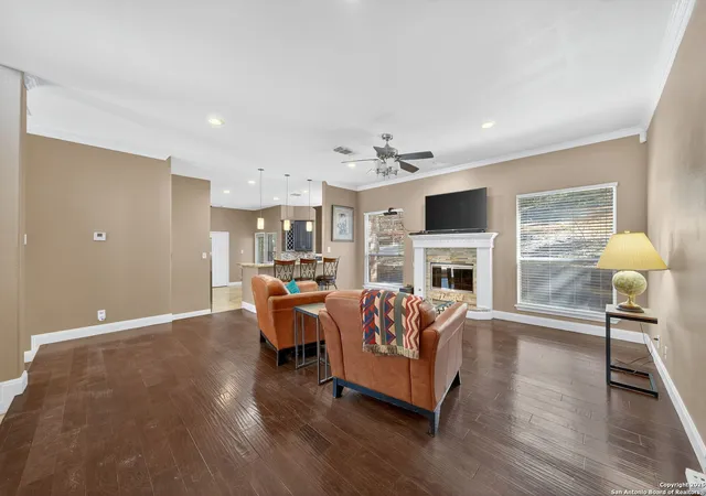 Photo 3 of Single family home for sale at 6718 Grove Creek Dr, San Antonio, TX 78256 | MLS# 1916154 | Listing updated on 2026-08-23