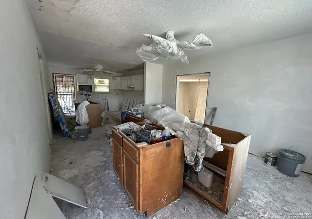 Photo 3 of Single family home for sale at 514 Rice Rd, San Antonio, TX 78220 | MLS# 1916167 | Listing updated on 2025-11-05