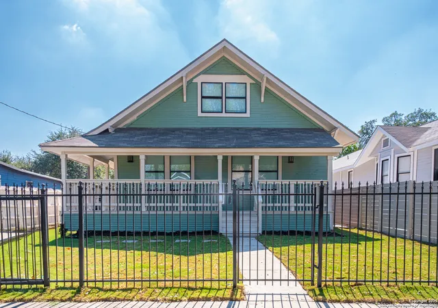 Photo 1 of Sale Pending at 1024 Burnet, San Antonio, TX 78202 | MLS# 1916211 | Listing updated on 2025-11-10