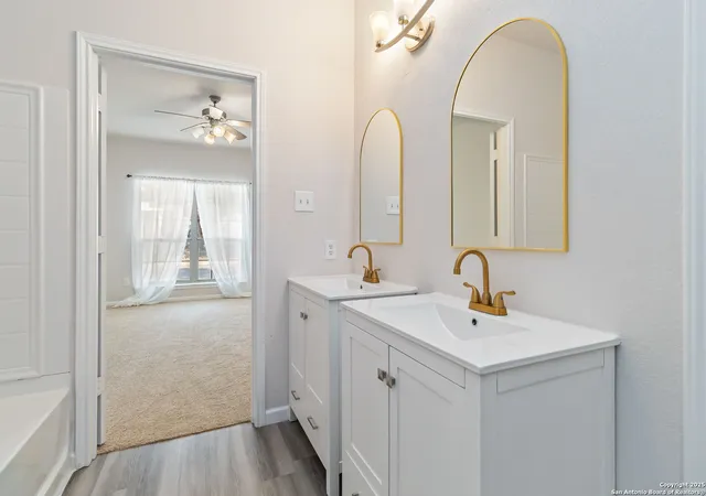 Photo 3 of Sale Pending at 2122 Bigmouth Hook, San Antonio, TX 78224 | MLS# 1916222 | Listing updated on 2025-11-27
