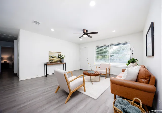 Photo 4 of Sale Pending at 103 Ebbtide, San Antonio, TX 78227 | MLS# 1916228 | Listing updated on 2025-12-30