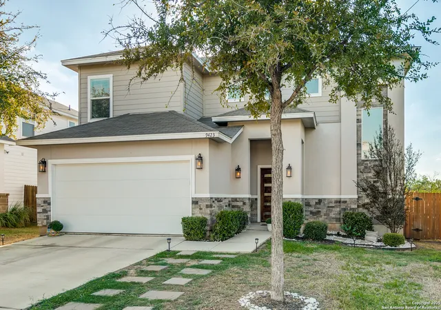 Photo 2 of Single family home for sale at 9423 Butterfly, San Antonio, TX 78224 | MLS# 1916243 | Listing updated on 2025-12-14
