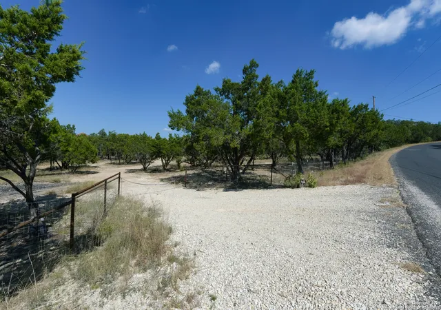 4th image of 26530 Fawn Mountian, Boerne, TX 78015 | MLS# 1916345