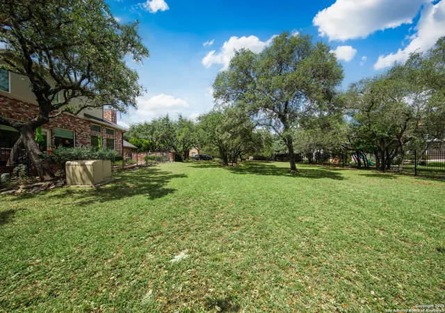 3rd image of 2 Horns Cross, San Antonio, TX 78257 | MLS# 1916350