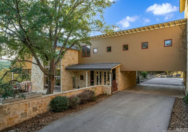 Photo 4 of Single family home for sale at 23 Nopalito, San Antonio, TX 78261 | MLS# 1916402 | Listing updated on 2026-09-21