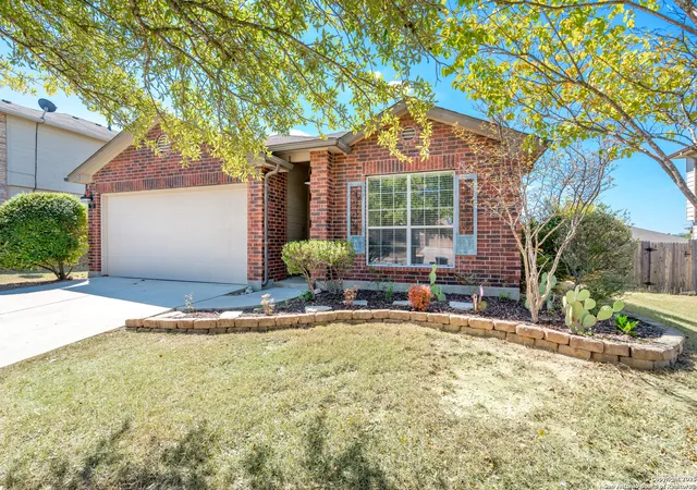 Photo 4 of Single family home for sale at 720 Fountain Gate, Cibolo, TX 78108 | MLS# 1916481 | Listing updated on 2026-02-03