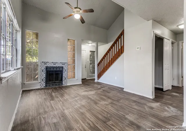 Photo 3 of Sale Pending at 7527 Oak Chase, San Antonio, TX 78239 | MLS# 1916494 | Listing updated on 2026-04-24