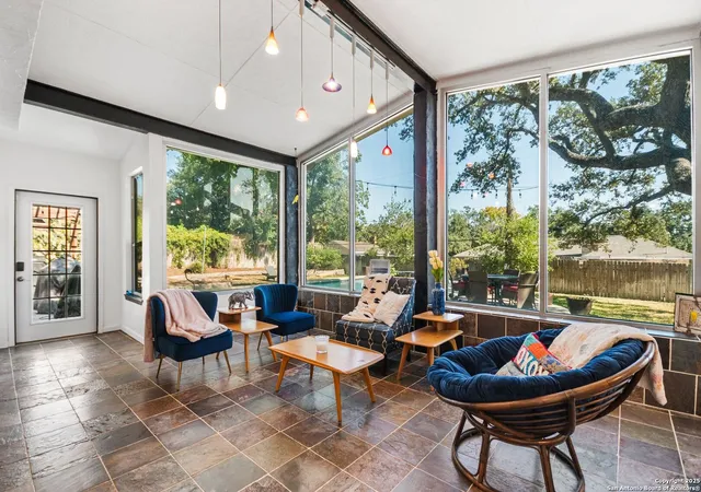 Photo 3 of Single family home for sale at 106 Briarcliff, San Antonio, TX 78213 | MLS# 1916511 | Listing updated on 2026-02-12