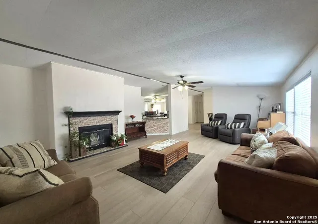 Photo 3 of Manufactured home for sale at 517 Grapeland Dr, San Antonio, TX 78264 | MLS# 1916522 | Listing updated on 2025-11-23