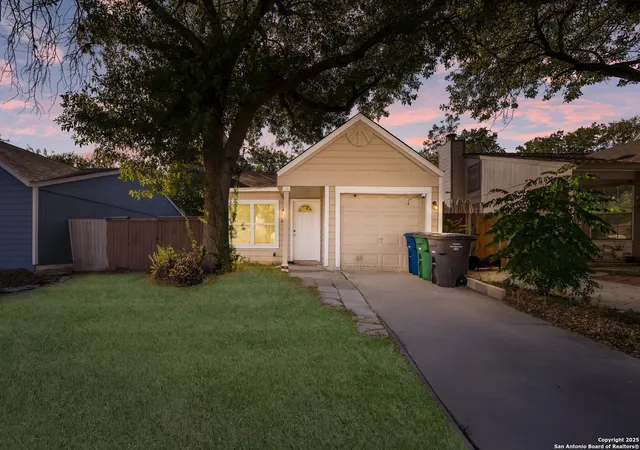 Photo 3 of Sale Pending at 4015 Colonial Sun, San Antonio, TX 78244 | MLS# 1916540 | Listing updated on 2025-11-13