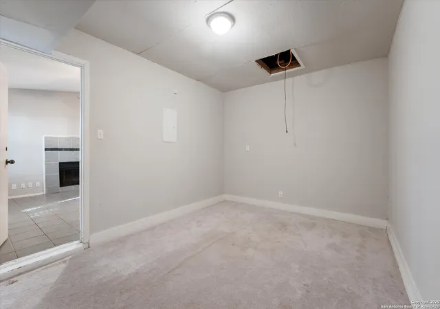 Photo 4 of Sale Pending at 4015 Colonial Sun, San Antonio, TX 78244 | MLS# 1916540 | Listing updated on 2025-11-13