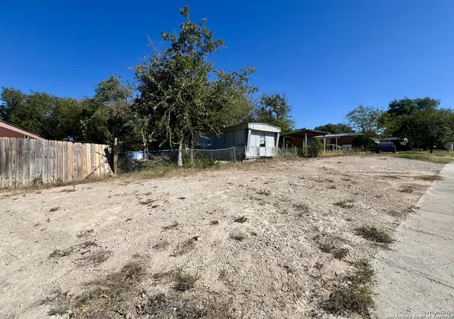 Photo 3 of Sale Pending at 5407 Copperhead Ln, San Antonio, TX 78222 | MLS# 1916569 | Listing updated on 2025-10-31