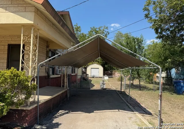 Photo 3 of Single family home for sale at 227 E Hafer Ave, San Antonio, TX 78214 | MLS# 1916578 | Listing updated on 2025-11-06