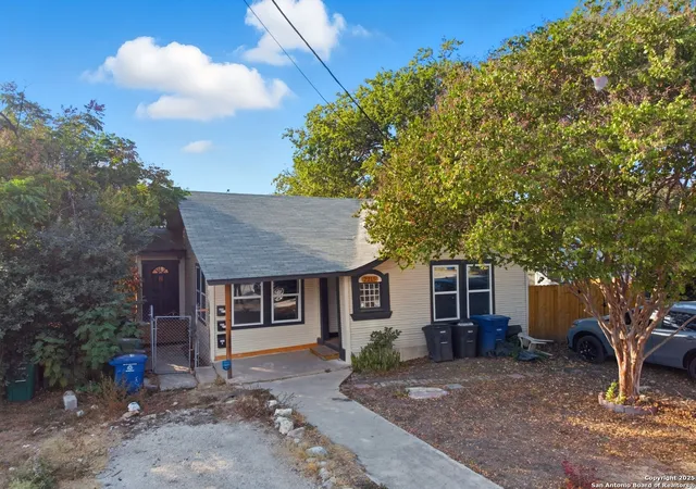 4th image of 2215 N Elmendorf Street, San Antonio, TX 78201 | MLS# 1916598