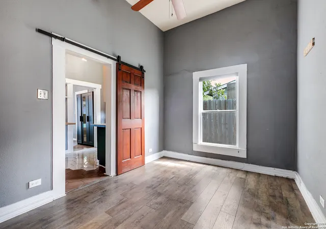 Photo 3 of Single family home for sale at 113 Burbank, San Antonio, TX 78204 | MLS# 1916625 | Listing updated on 2026-02-17