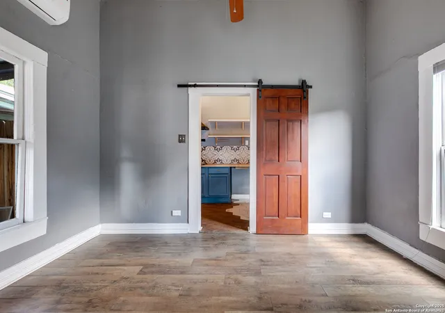 Photo 3 of Single family home for sale at 113 Burbank, San Antonio, TX 78204 | MLS# 1916625 | Listing updated on 2026-02-17