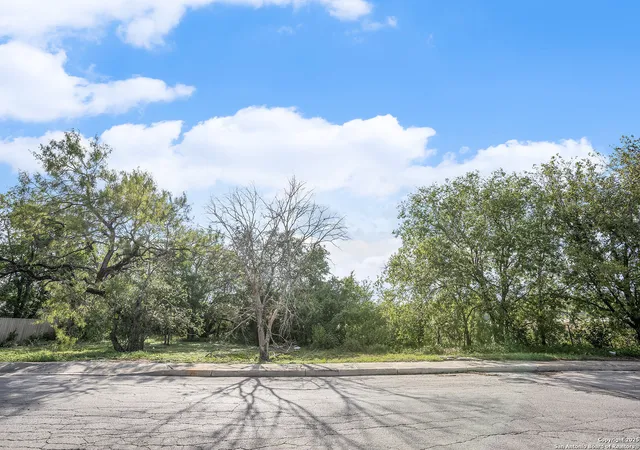 Photo 1 of Sale Pending at 274 Cardiff, San Antonio, TX 78220 | MLS# 1916639 | Listing updated on 2026-01-23
