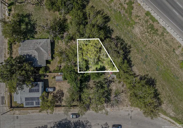 Photo 4 of Sale Pending at 274 Cardiff, San Antonio, TX 78220 | MLS# 1916639 | Listing updated on 2026-01-23