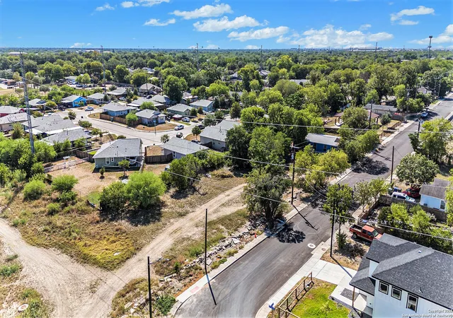 Photo 1 of Land for sale at 302 41st, San Antonio, TX 78237 | MLS# 1916648 | Listing updated on 2026-05-21