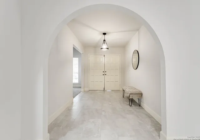 Photo 3 of Sale Pending at 7003 Glen Walk, San Antonio, TX 78239 | MLS# 1916656 | Listing updated on 2025-12-08