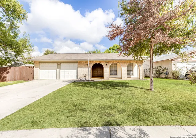 Photo 1 of Sale Pending at 7003 Glen Walk, San Antonio, TX 78239 | MLS# 1916656 | Listing updated on 2025-12-08