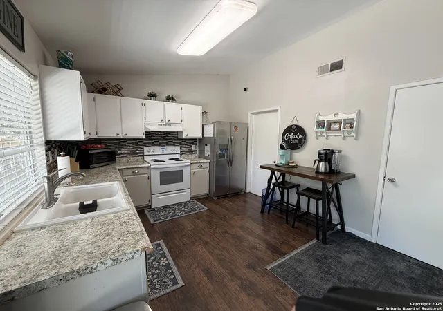 Photo 3 of Single family home for sale at 4562 Los Ranchitos, San Antonio, TX 78233 | MLS# 1916677 | Listing updated on 2025-10-22
