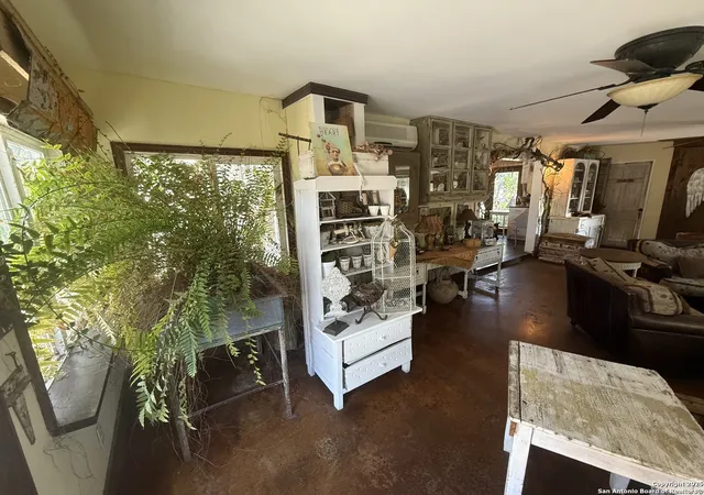 Photo 4 of Single family home for sale at 405 Fox Hall, San Antonio, TX 78213 | MLS# 1916679 | Listing updated on 2025-11-01