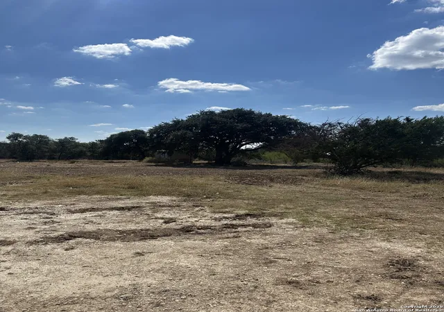 Photo 4 of Sale Pending at 395 Rohrbuch, Pipe Creek, TX 78063 | MLS# 1916688 | Listing updated on 2026-05-05