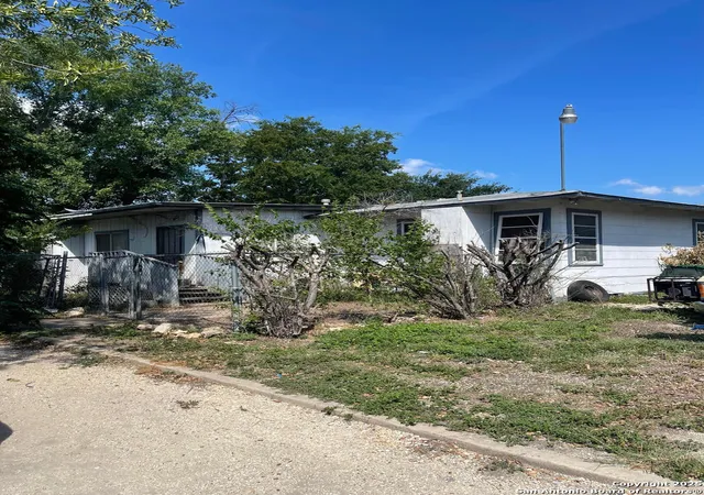 Photo 4 of Multi family home for sale at 322 S Audubon, San Antonio, TX 78212 | MLS# 1916725 | Listing updated on 2026-06-23