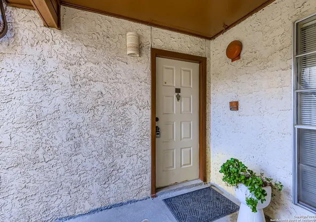 Photo 4 of Condo for sale at 10527 Perrin Beitel #A212, San Antonio, TX 78217 | MLS# 1916777 | Listing updated on 2026-06-09