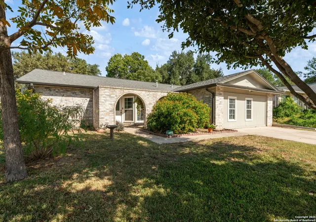 Photo 2 of Sale Pending at 15038 Old Crk Dr, San Antonio, TX 78217 | MLS# 1916809 | Listing updated on 2026-01-28