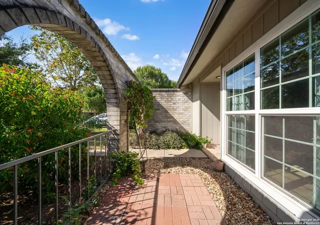 Photo 3 of Sale Pending at 15038 Old Crk Dr, San Antonio, TX 78217 | MLS# 1916809 | Listing updated on 2026-01-28