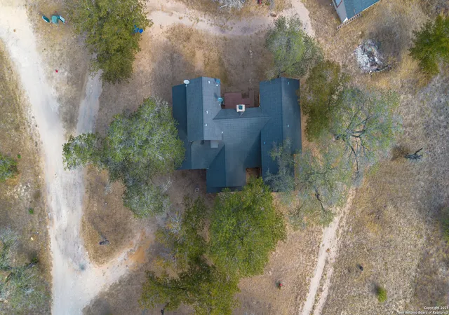 Photo 2 of Single family home for sale at 102 Road Runner, Somerset, TX 78069 | MLS# 1916833 | Listing updated on 2026-02-20