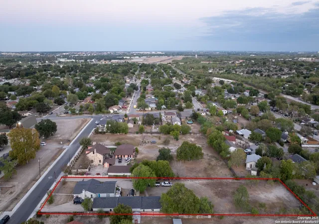 Photo 4 of Sale Pending at 378 E Petaluma Blvd, San Antonio, TX 78221 | MLS# 1916879 | Listing updated on 2026-03-08