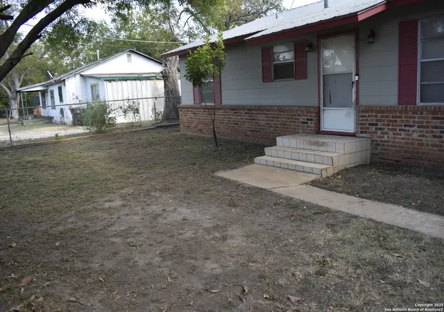 Photo 3 of Sale Pending at 330 Orchard, San Antonio, TX 78220 | MLS# 1916885 | Listing updated on 2026-02-03