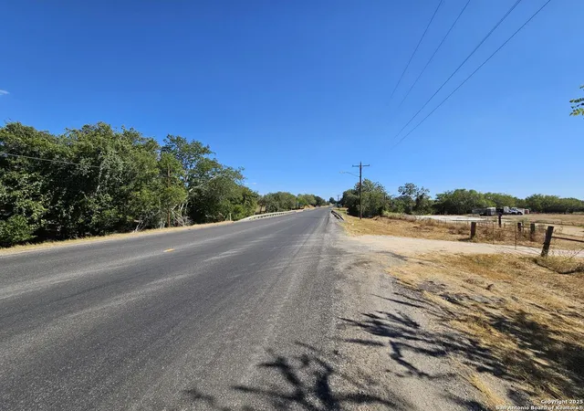 2nd image of 2026 3rd, Floresville, TX 78114 | MLS# 1916891