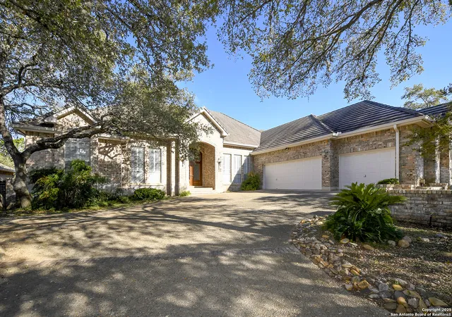 Photo 1 of Sale Pending at 13 Westelm Cir, San Antonio, TX 78230 | MLS# 1916903 | Listing updated on 2026-05-12