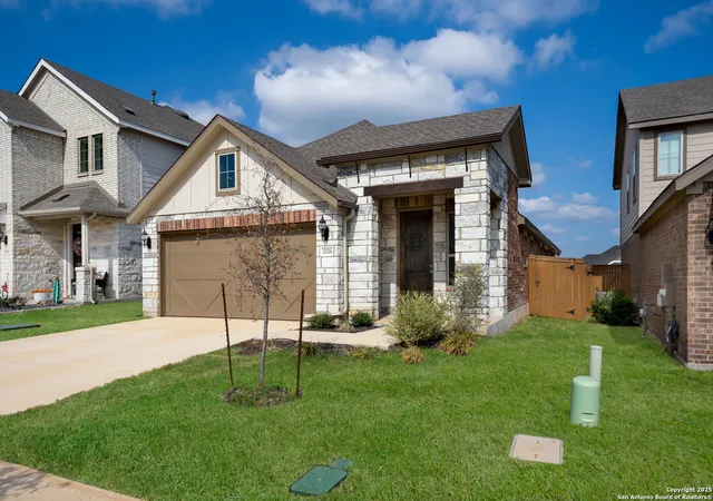 2nd image of 2026 Flametree, New Braunfels, TX 78132 | MLS# 1916906