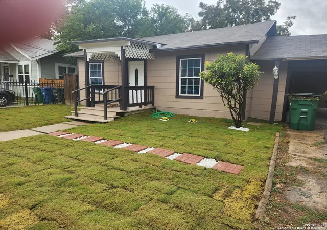 Photo 1 of Single family home for sale at 253 Sw Carroll Ave, San Antonio, TX 78225 | MLS# 1916926 | Listing updated on 2025-12-11