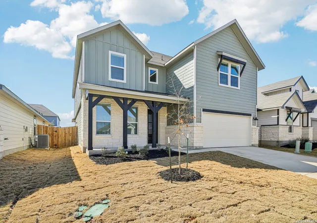 Photo 2 of Sale Pending at 946 Earp Blvd, San Antonio, TX 78260 | MLS# 1916942 | Listing updated on 2026-04-21