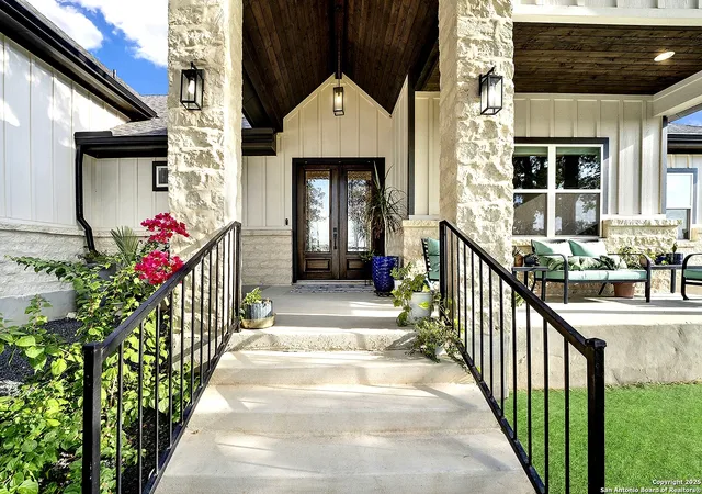 Photo 4 of Sale Pending at 116 Timber Hts, La Vernia, TX 78121 | MLS# 1916946 | Listing updated on 2026-02-10