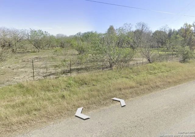 2nd image of 349 Muehl, Seguin, TX 78155 | MLS# 1916993