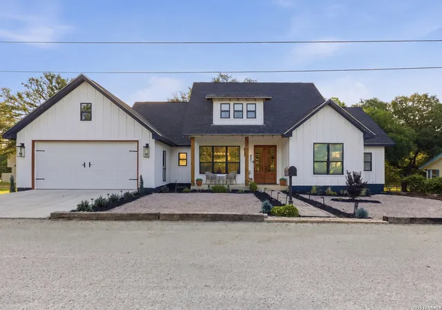 1st image of 451 Legion Loop, Kingsland, TX 78639 | MLS# 1917002
