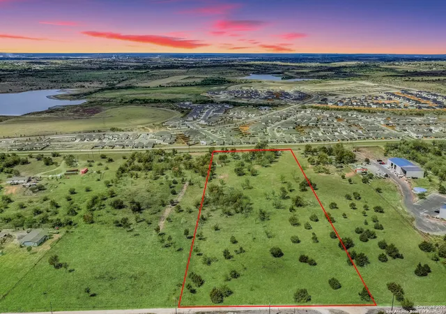 3rd image of 350 Williamson Road, Kyle, TX 78640 | MLS# 1917050