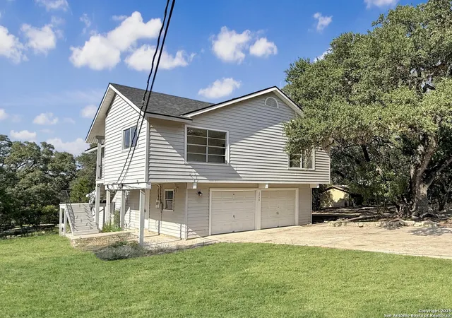 Photo 3 of Sale Pending at 1239 Amanda, Canyon Lake, TX 78133 | MLS# 1917052 | Listing updated on 2026-02-01