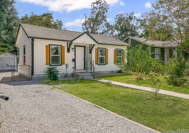 1st image of 1634 W Ridgewood Court, San Antonio, TX 78201 | MLS# 1917105